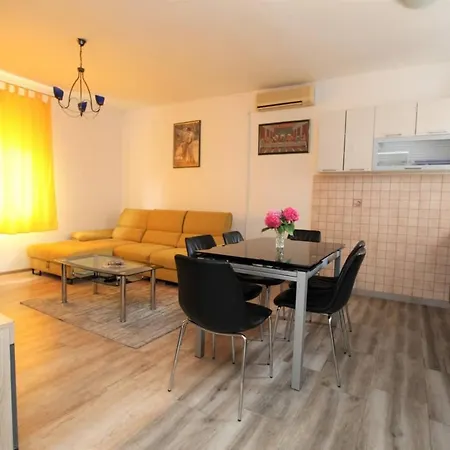 Mantenjin Appartamento *